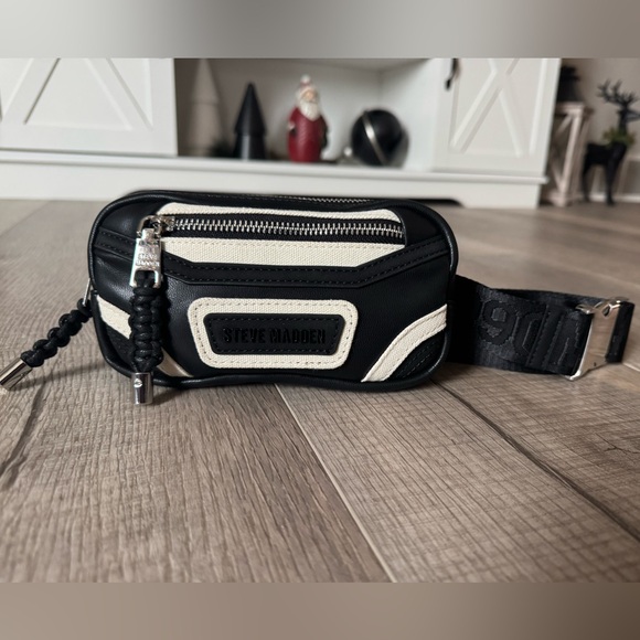 Steve Madden Madridd Bag - Picture 6 of 6